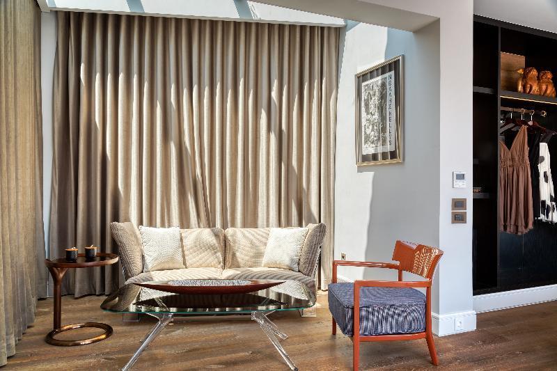 Hotel Athenian Foss